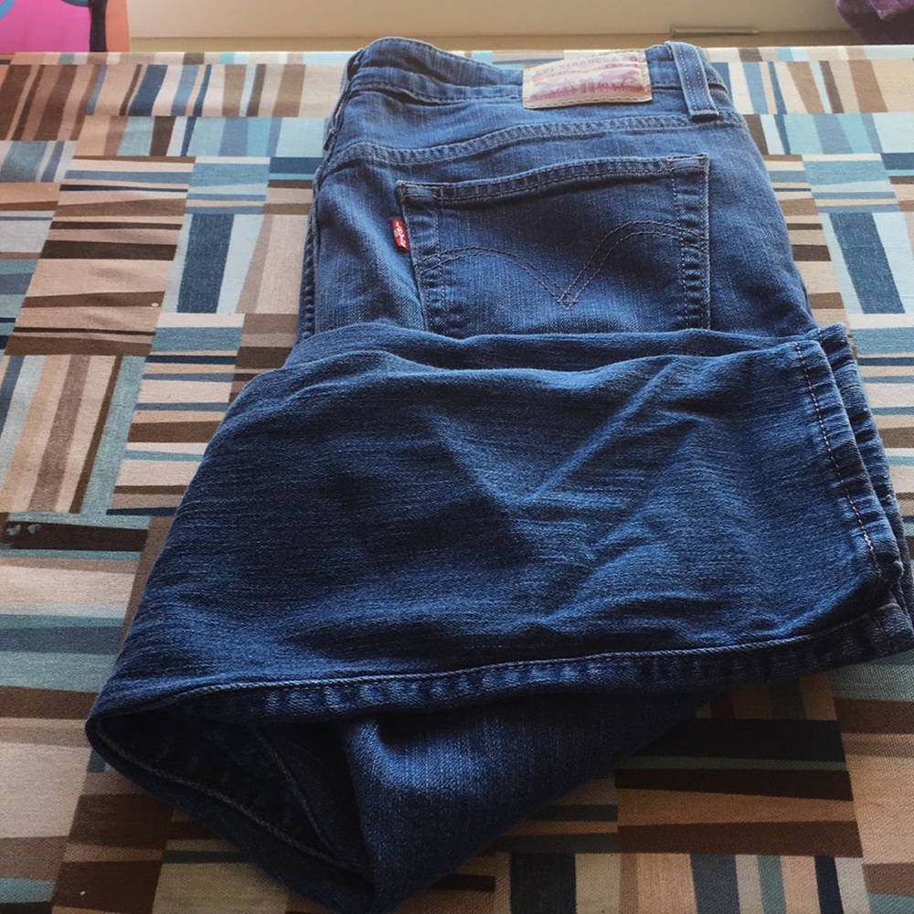 Levi capris